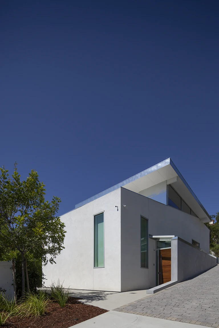 10 2018 07 06 10.39.56 768x1152