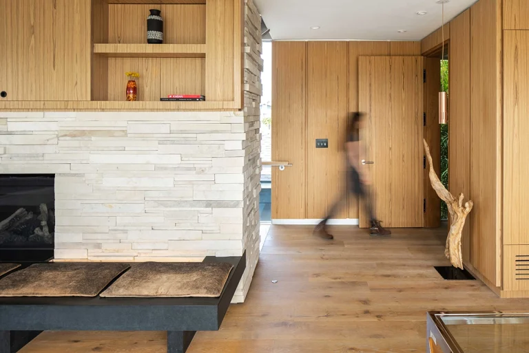 DSC3830WebRes 768x513