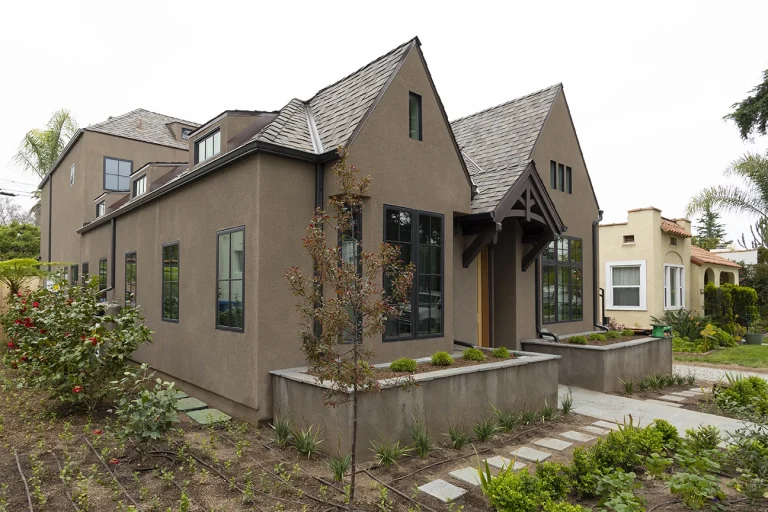 IMG 9593 copy 2 768x512