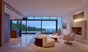 138 Sunglass Photo 07 Interior 300x178