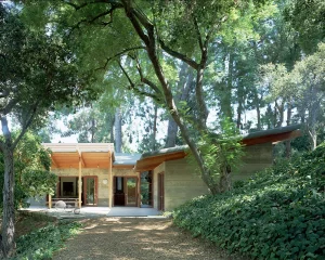 33 Sherman GrantMudford Photo 04 Exterior Landscape 300x240