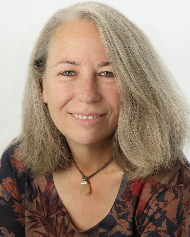 Eve Reynolds LoRes by Irene Young 768x960