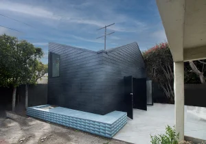 JP 01 1200 72 DPI copy 300x210