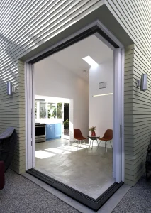 LEX 01 1200 72 DPI copy 213x300