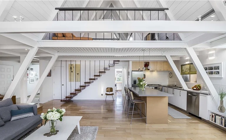 MAVIS 01 1200 72 DPI 768x474