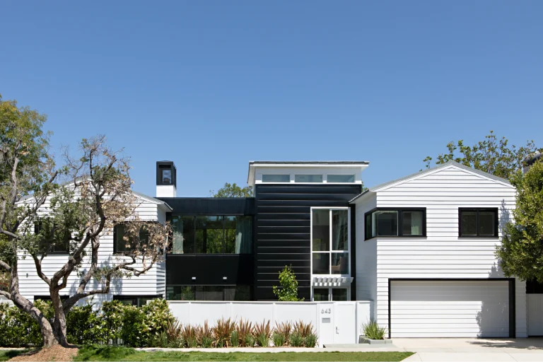 El Medio Bluff Residence