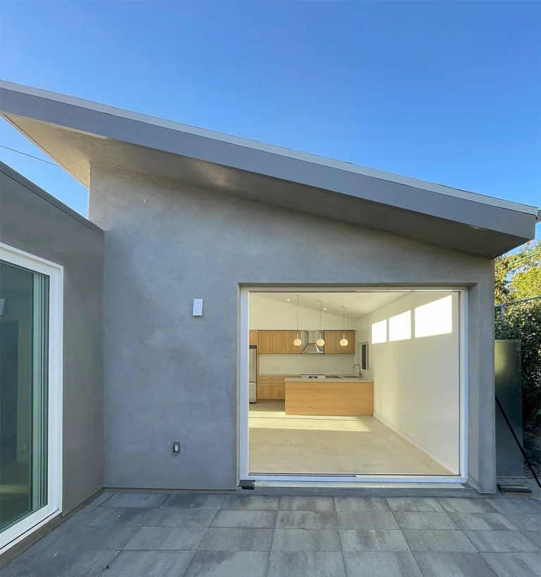 RAYMOND 02 1200 72 DPI copy 768x819