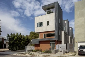 STONER 4Q6A5196 300x200