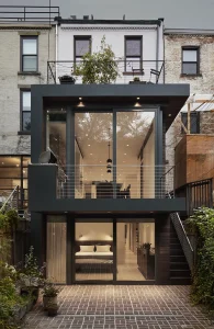 rear elevation 021 195x300